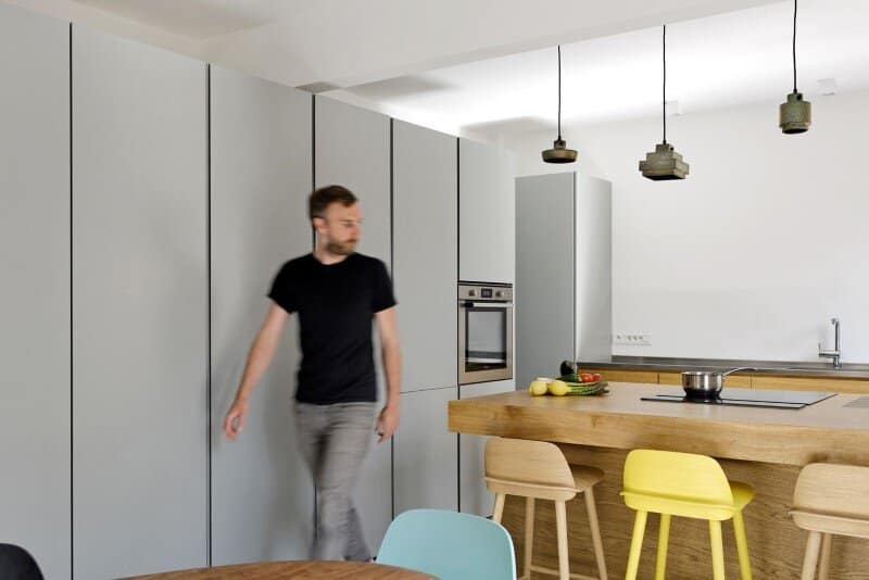 Maisonette Apartment by Ulli Heckmann and Eitan Hammer Paris (11)