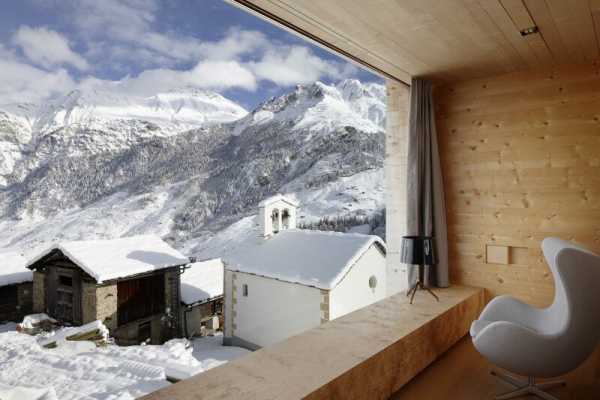 Wooden Houses Designed with Large Pictures Windows