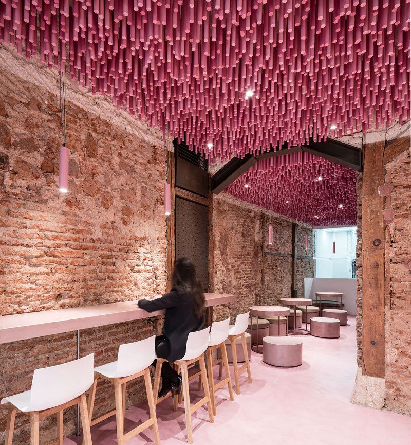 12,000 Pink Wooden Sticks Hanging from the Ceiling (3)