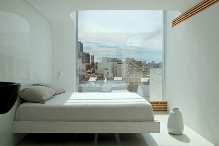 Valencia Penthouse Naturalness, Neutrality and Brightness (3)