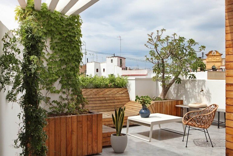 Valencia Penthouse Naturalness, Neutrality and Brightness (4)