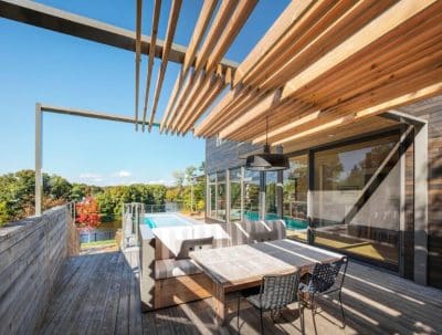 Contemporary Patio for Festive Gatherings with Friends and for Family Relaxation