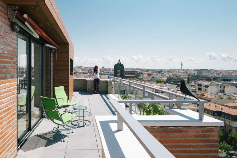 Attic House Situated in a Tower in the Center of Madrid (1)