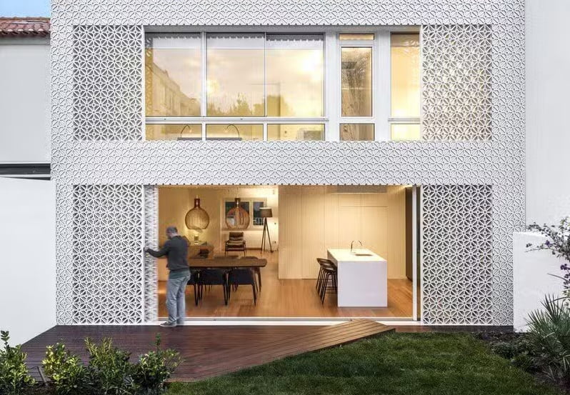 Restelo House