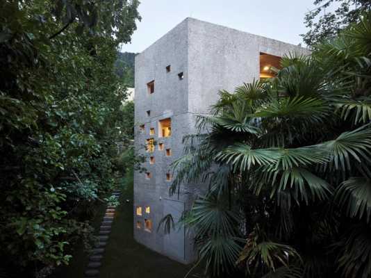 This House is Like an Archaic Stone Block in Middle of the Forest