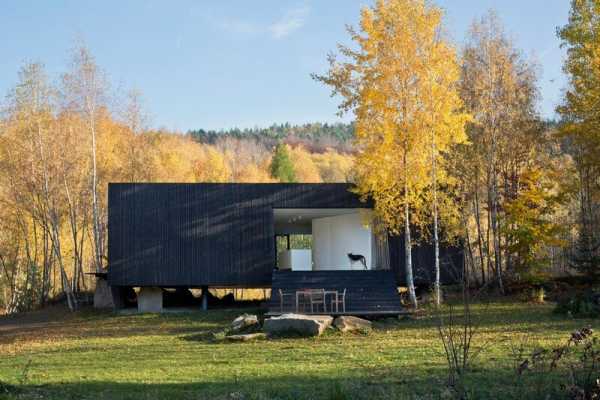 A DIY Prototype of a Family House in Posazavi