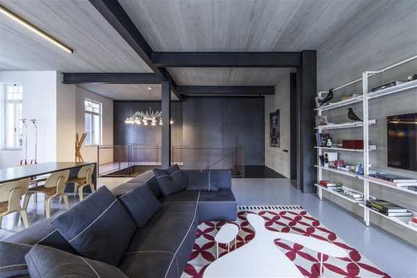 Historical Tel Aviv Apartment by Pitsou Kedem Architects