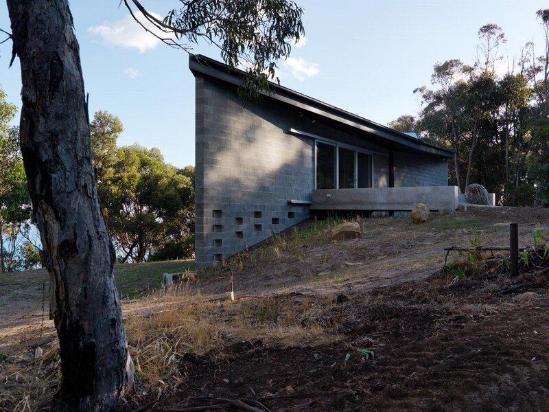 House at Big Hill by Kerstin Thompson Architects (5)