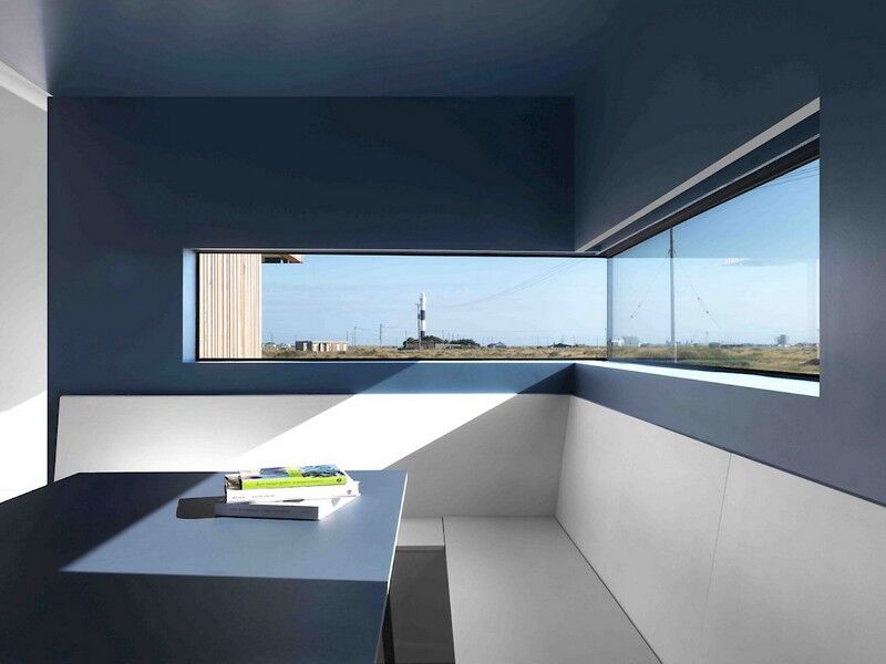 Pobble House - Contemporary Cottage Decorated in Minimalist Style (10)