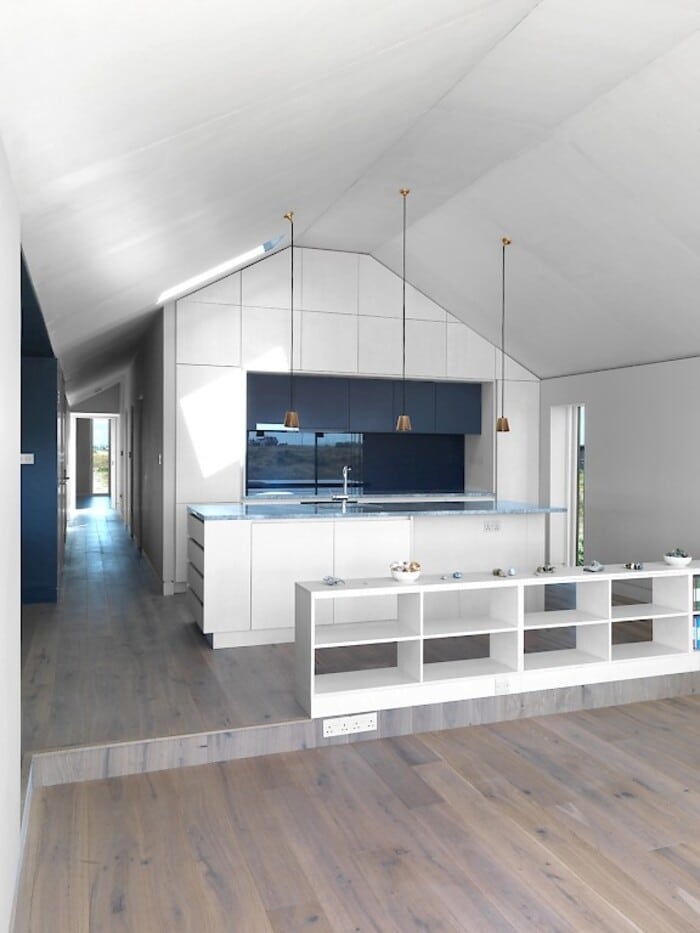 Pobble House - Contemporary Cottage Decorated in Minimalist Style (4)