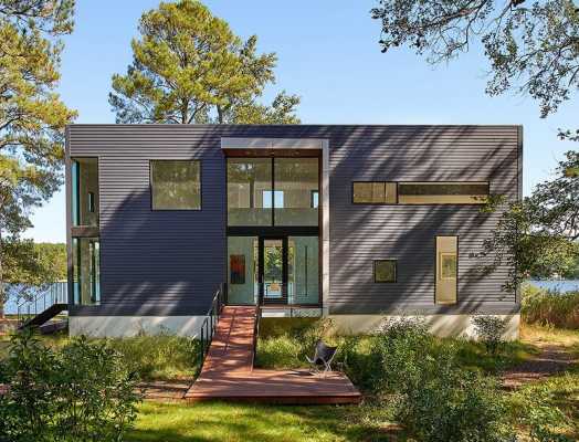 Solitude Creek House by Robert Gurney Architect