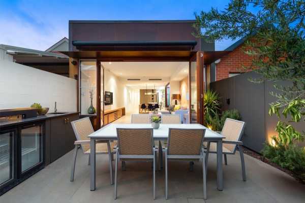 North Fitzroy House by Mills Gorman Studio