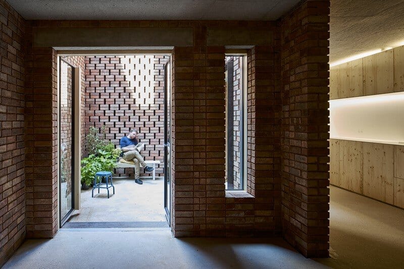 Barretts Grove Apartment Building in London, Groupwork and Amin Taha 15