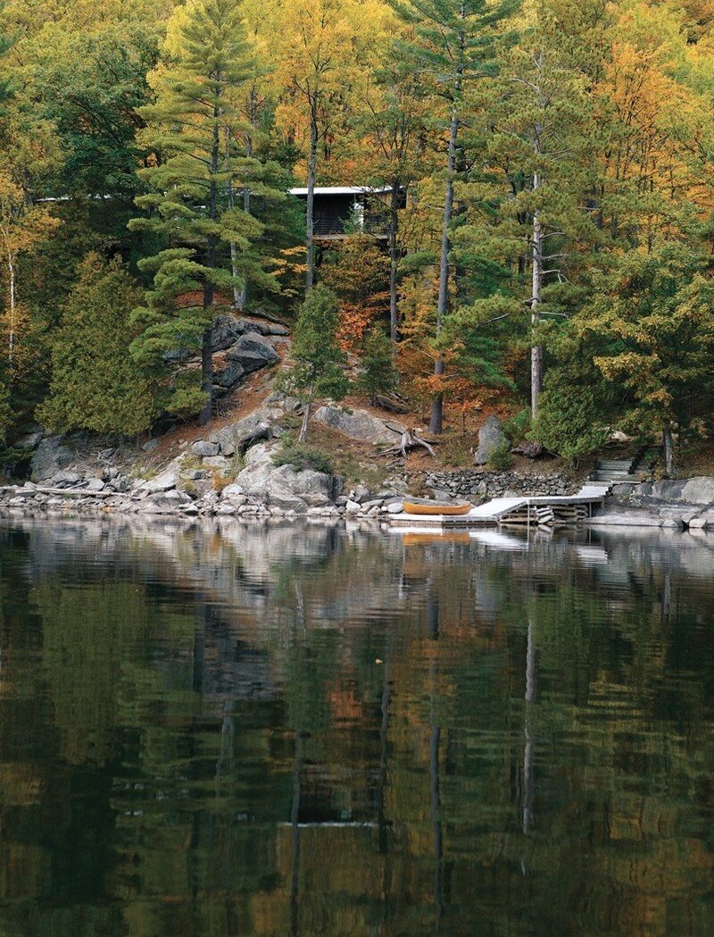 Off-the-Grid Cottage Nature-Inspired Retreat in Haliburton Highlands