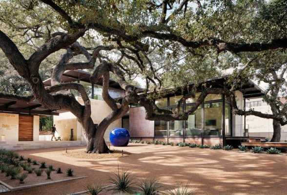 Olmos Park Residence in San Antonio by Lake Flato Architects