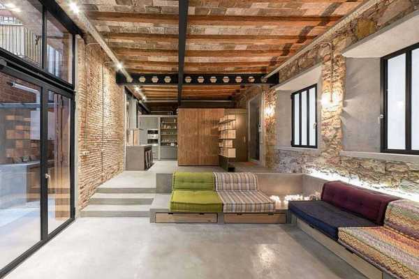 Old Carpentry Workshop / Industrial Loft 1