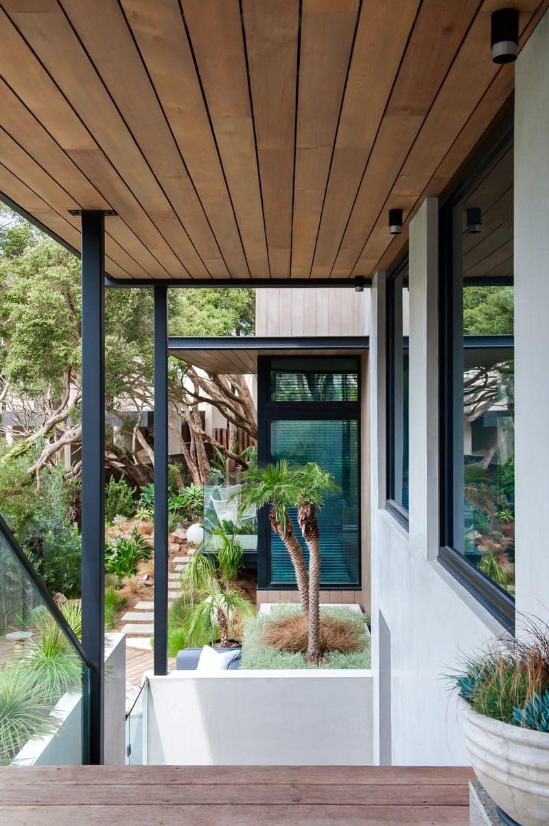Peninsula Residence / SJB Architecture