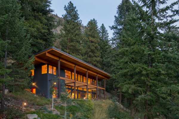 Chechaquo Cabin - Natural Modern Mountain Cabin Design