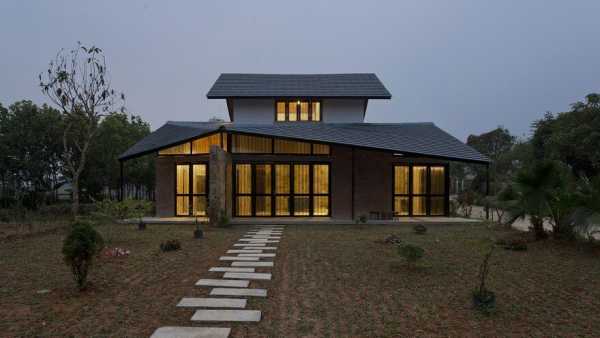 Folded Roof House - Toob Studio