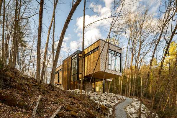 Val Des Monts Retreat by Christopher Simmonds Architect