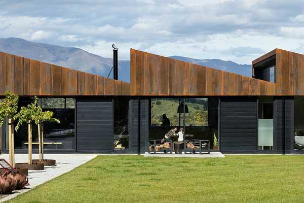 Sawtooth House by Assembly Architects