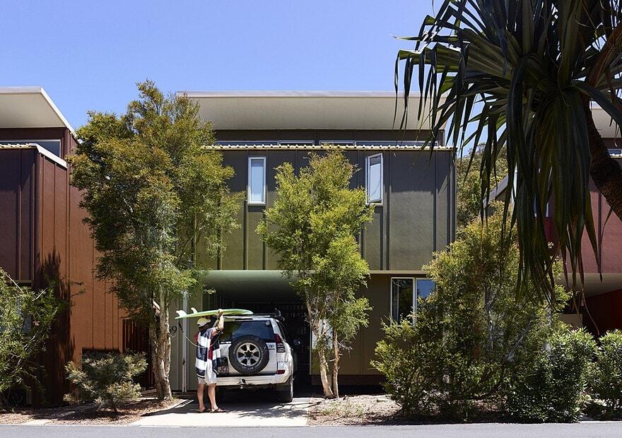 Straddie Shack by Shaun Lockyer Architects