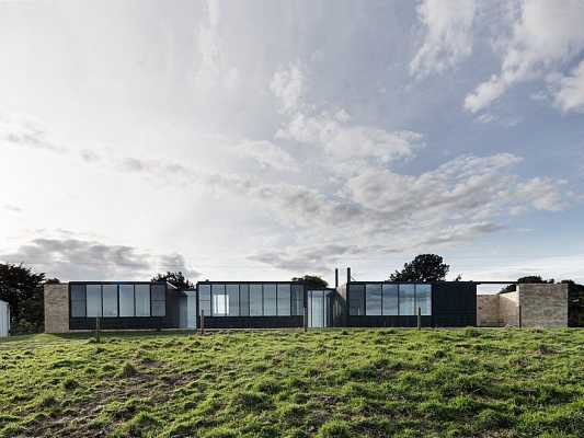 Three Black Timber Pavilions, Fish-Creek House