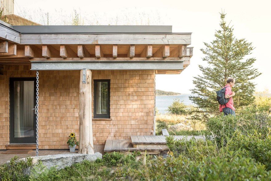 Downeast Coastal House in Maine by Winkelman Architecture 3