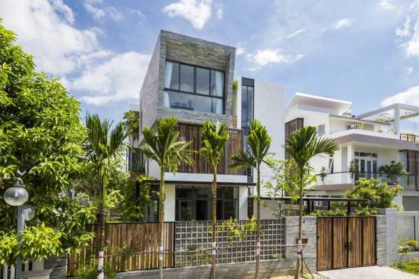 Modern Vertical Home Maximizes Light and Space in Nha Trang, Vietnam