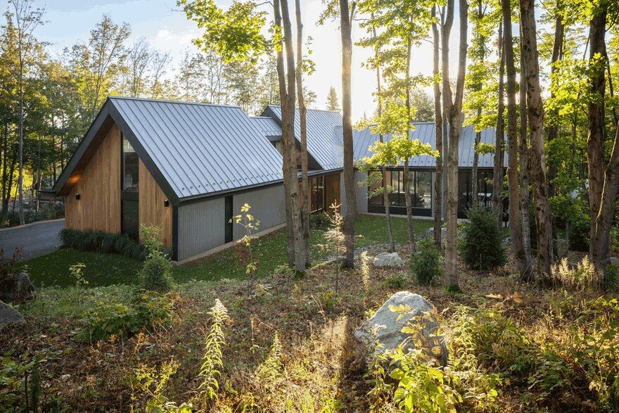 Canopy House by Thellend Fortin Architects 14