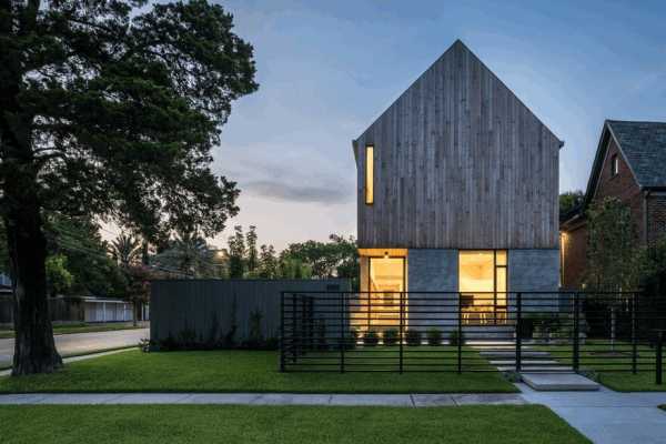 Contemporary House Mixing Vintage and Modern Details in Houston, Texas