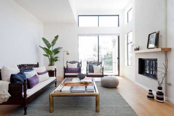 Irvine Townhouse Combines Modern Design with Cultural Traditions