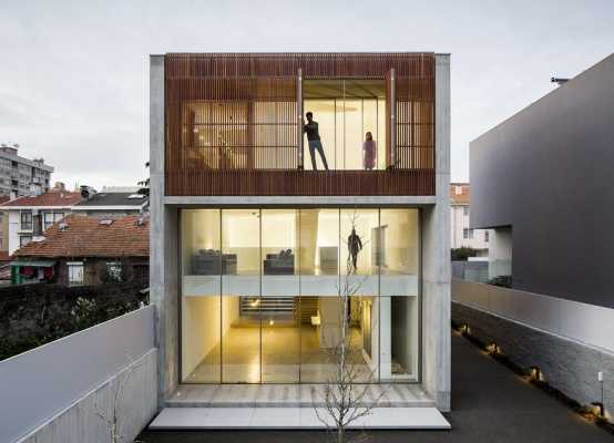 Reconstruction of a Family House Originally Built in 70’s in Porto, Portugal