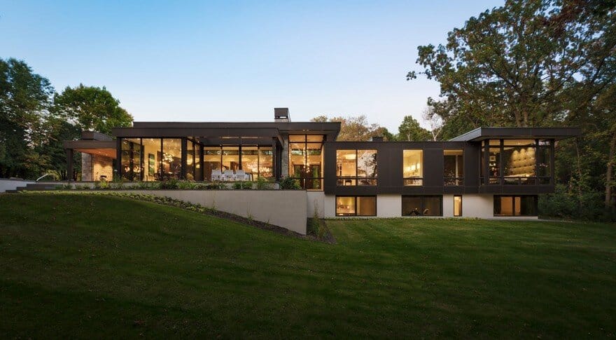 Modern Single Family Home with Generous Lake Views in Minnesota