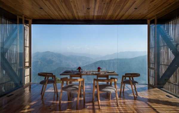 Kumaon Hotel Nestled on a Rugged Mountainside in Kasar Devi, India 3