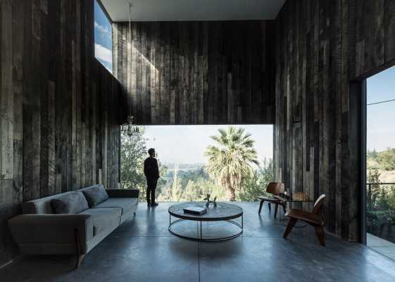 Lo Curro House by Iván Bravo + Bruno Gilberto Architects 13