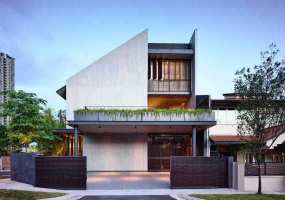 Cascading Courts Residence by HYLA Architects