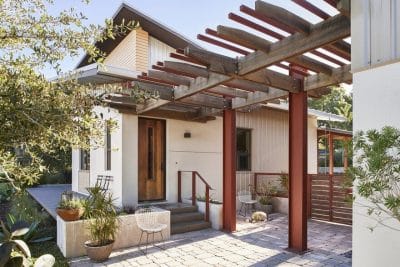 Interstruct Inc. Turned a Former Parking Lot into a Modern Home