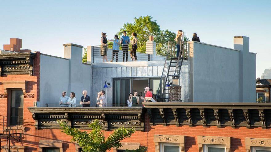 Greenwood Heights Rooftop Addition by Ben Herzog Architect 1