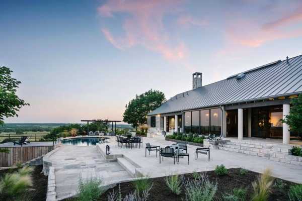 Lampasas Ranch House by Jay Corder Architect 14