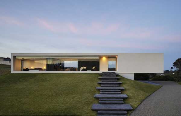 Wildcoast Residence by FGR Architects