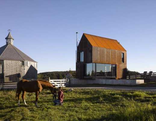 Enough House - Steel-Clad Cabin in Nova Scotia / MacKay-Lyons Sweetapple Architects