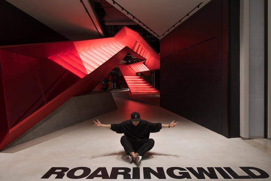 Roaringwild - Uniwalk Retail Store by Domani