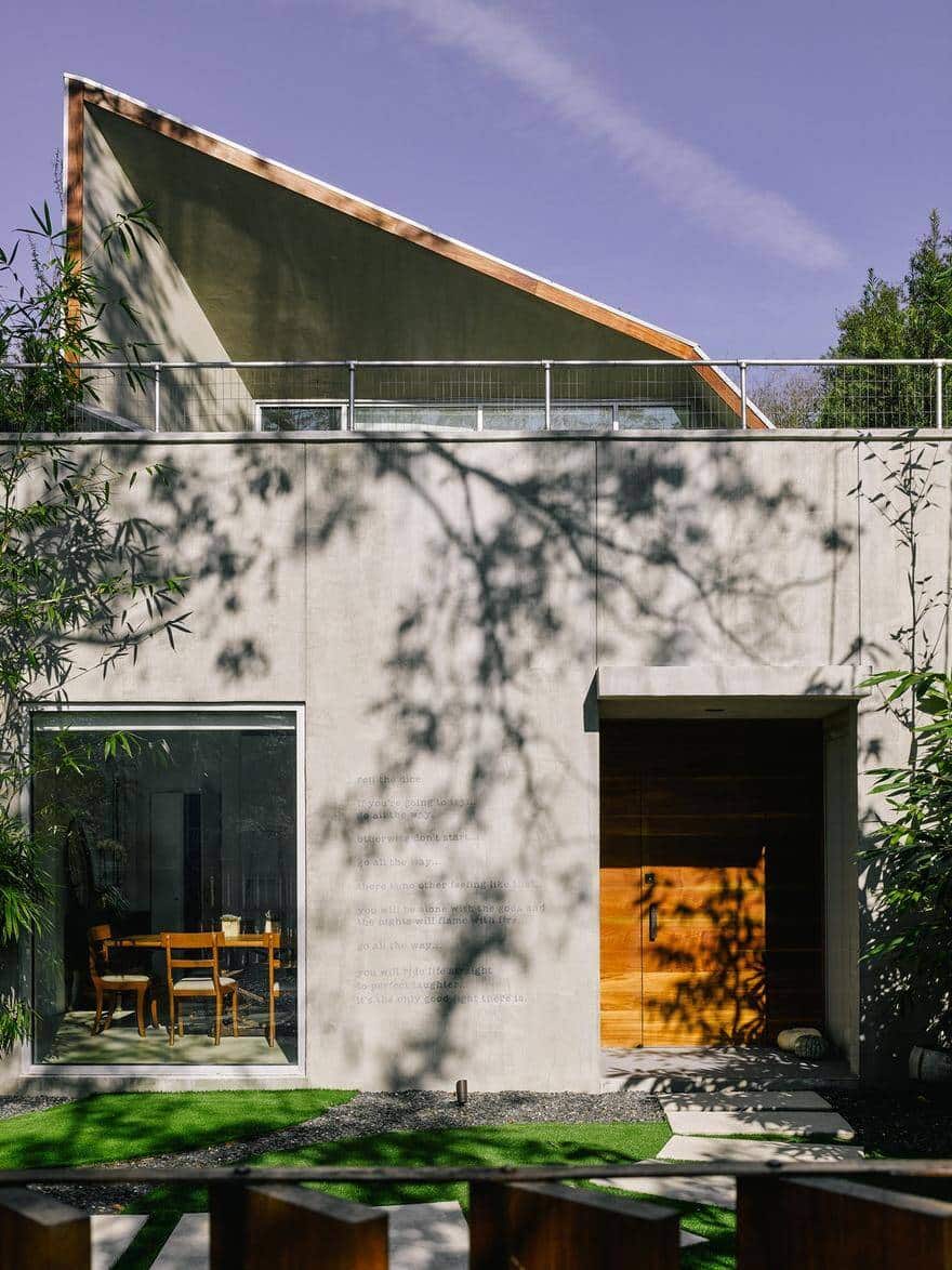 1950’s Duplex Home Redesigned with a Focus on Natural Lighting and Interior / Exterior Transitions