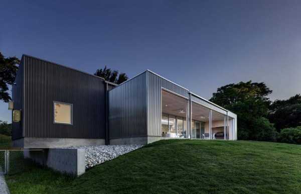 Corrugated Metal Clads Rio Vista Residence by Buchanan Architecture