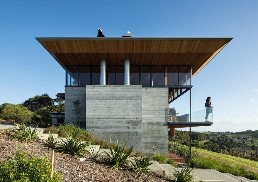 Tiri House , Strachan Group Architects