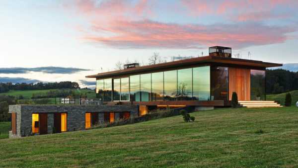 Link Farm House / Slade Architecture