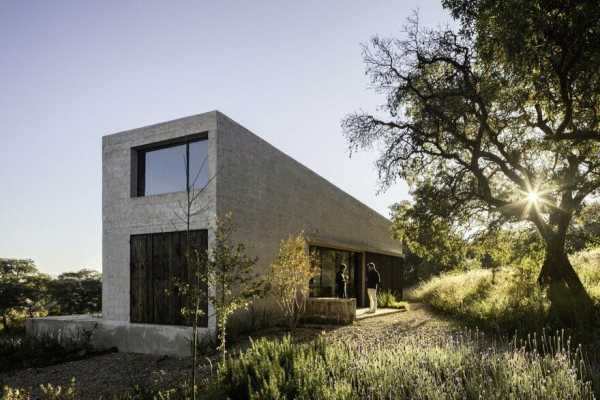 Low-Impact Holiday Home Surrounded by Nature in the Middle of Nowhere