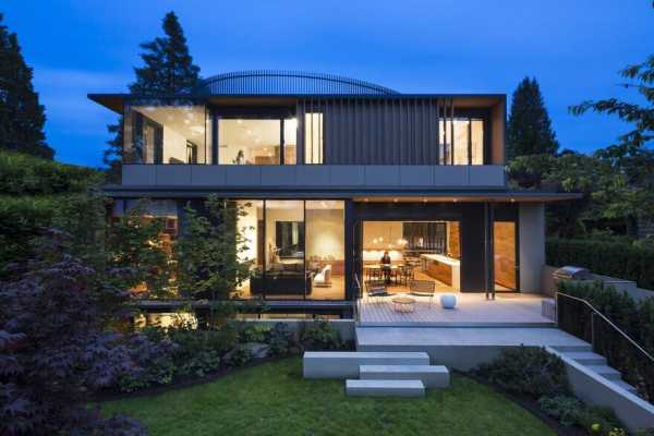 Point Grey Residence in Vancouver / BattersbyHowat Architects