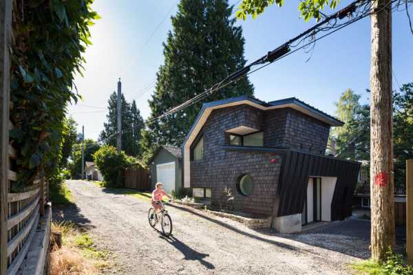 Miko Laneway House: A Reimagination of the Traditional Colonial Style